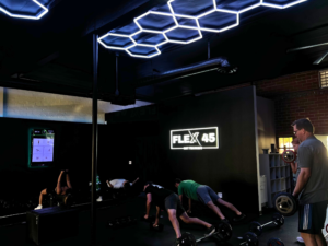 Coach-led HIIT classes in Thousand Oaks at Flex45 featuring functional strength and conditioning training