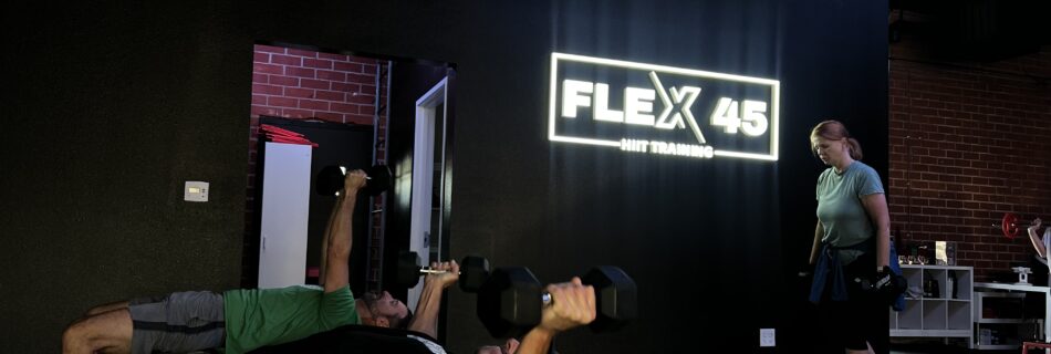 Members training in a coach-led functional workout at Flex45, one of the top gyms near me in Thousand Oaks